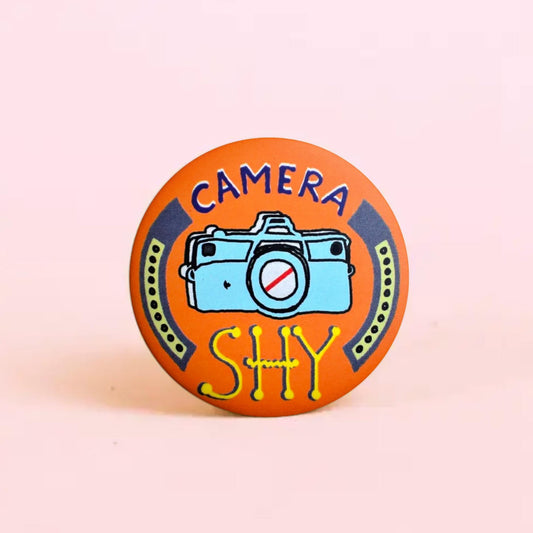 Camera shy | Badge+Magnet