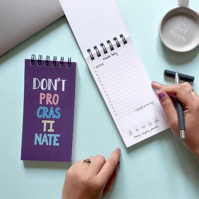 Don't Procrastinate - DAILY PLANNER